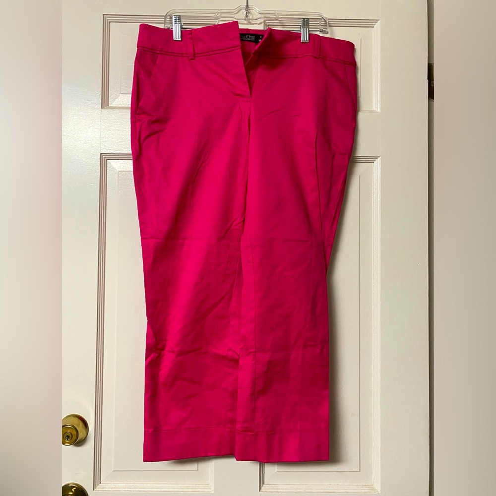 Hot pink cuffed capris